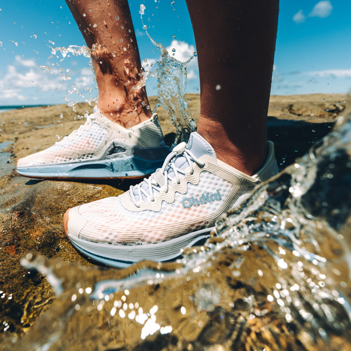 ‘Ahi -  Bright White / Lanai Breeze